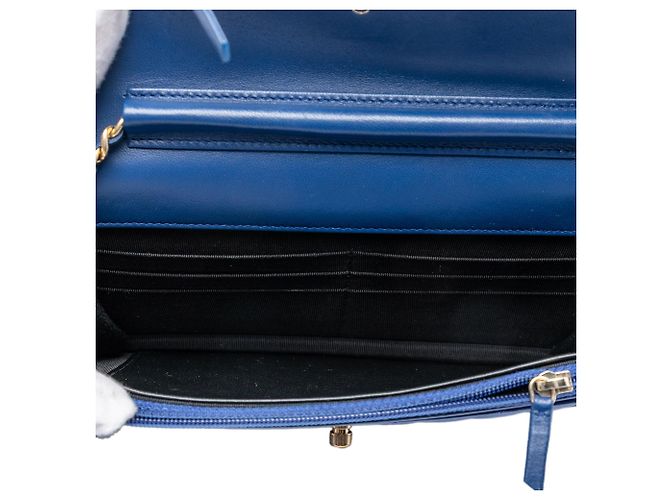 Borsa Crossbody Chanel Bicolor Quilted Lambskin Elegant CC Flap Wallet on Chain Blu - vista 3