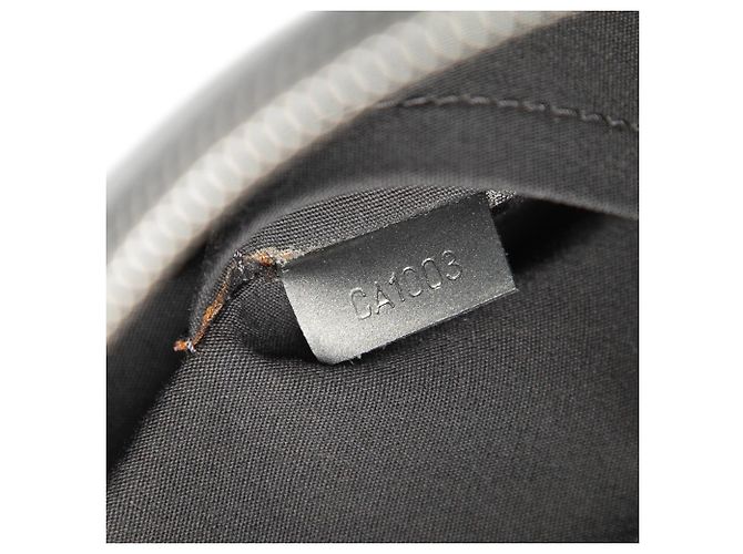 Sac à épaule Louis Vuitton Monogram Mat Sutter Gris - vue 6