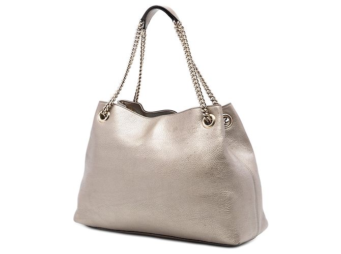 Borsa Tote Soho Gucci Medium in pelle di vitello metallizzata oro con catena D'oro - vista 2