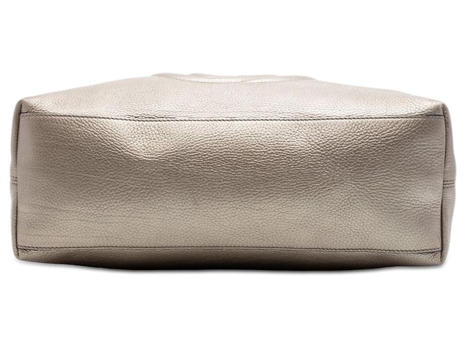 Borsa Tote Soho Gucci Medium in pelle di vitello metallizzata oro con catena D'oro - vista 3