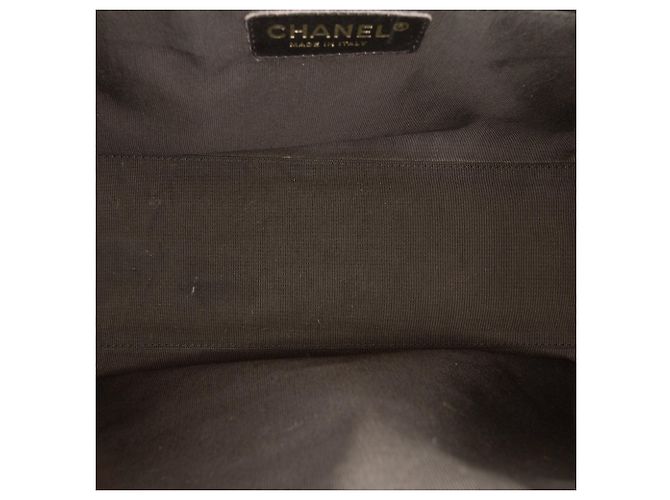 Borsa Bowling Chanel CC Matelassé in Pelle Caviar Nera Nero - vista 4