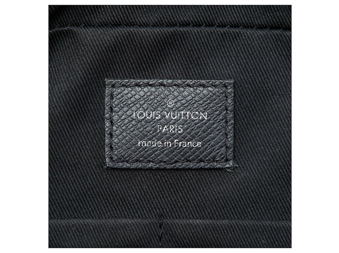 Borsa da Lavoro Louis Vuitton Taiga Striped Porte Documents Voyage PM Nera Nero - vista 5