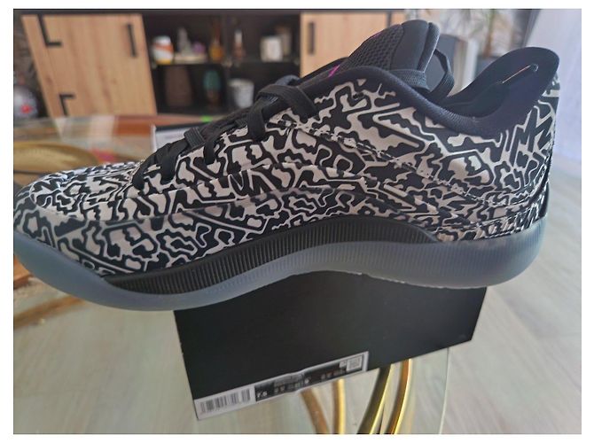 Autre Marque Sapatilhas Jordan Zion 4 Preto Branco Roxo - vista 2