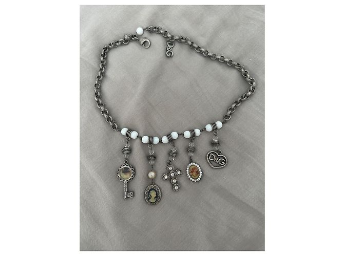 Collana con charm D&G con pendenti a forma di Chiave, Cameo, Croce e Cuore Bianco Silver hardware - vista 2
