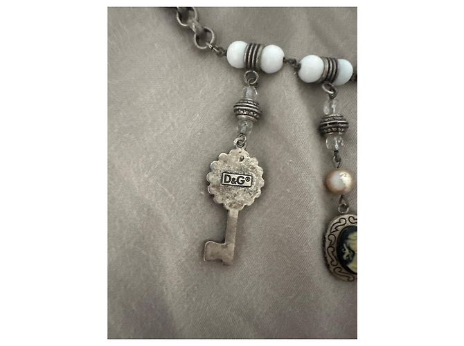 Collana con charm D&G con pendenti a forma di Chiave, Cameo, Croce e Cuore Bianco Silver hardware - vista 3