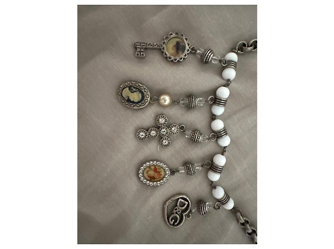 Collana con charm D&G con pendenti a forma di Chiave, Cameo, Croce e Cuore Bianco Silver hardware - vista 4