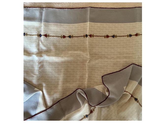 Foulard vintage Chanel in seta - stampa catena e gioielli Gripoix - etichetta Rosso Blu Beige D'oro Grigio Bordò - vista 8