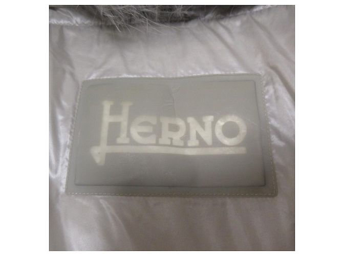 Autre Marque Abrigo largo de plumón con piel de zorro Herno Castaño - vista 13