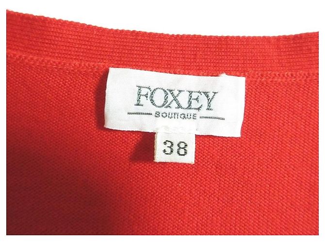 Autre Marque FOXEY BOUTIQUE Stricktop mit V-Ausschnitt Rot - Ansicht 5