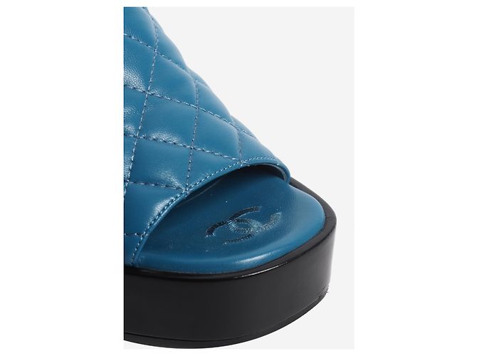 Chanel Mules con platform in pelle trapuntata blu - size EU 38.5 - vista 4