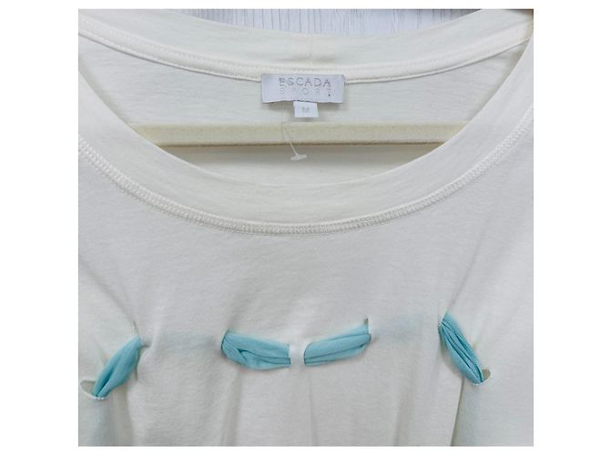 Autre Marque Camiseta Escada Sport de algodón blanco con detalle de cinta azul - vista 3