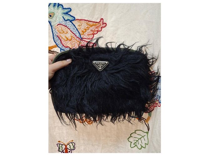Pochette Prada in pelliccia sintetica nera Nero - vista 6