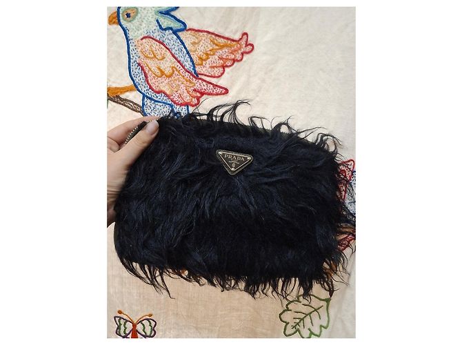 Pochette Prada in pelliccia sintetica nera Nero - vista 7