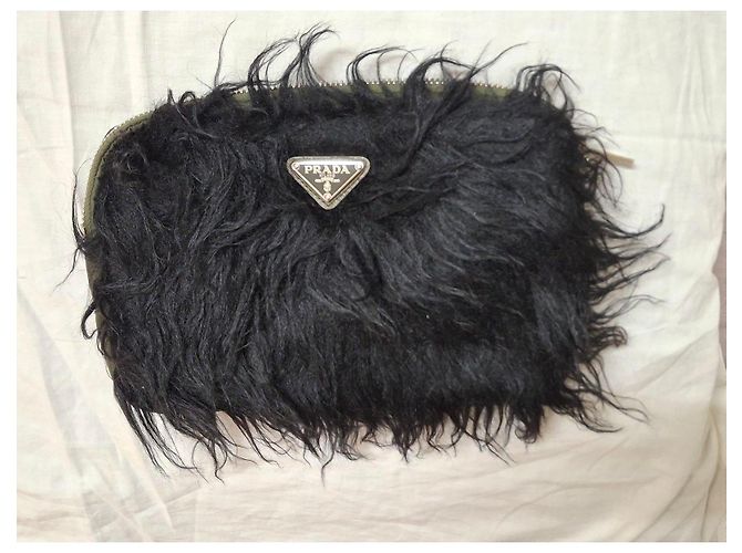 Pochette Prada in pelliccia sintetica nera Nero - vista 9