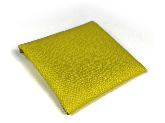 Hermès Monedero Hermes Bastia en Amarillo Soufre - vista 2