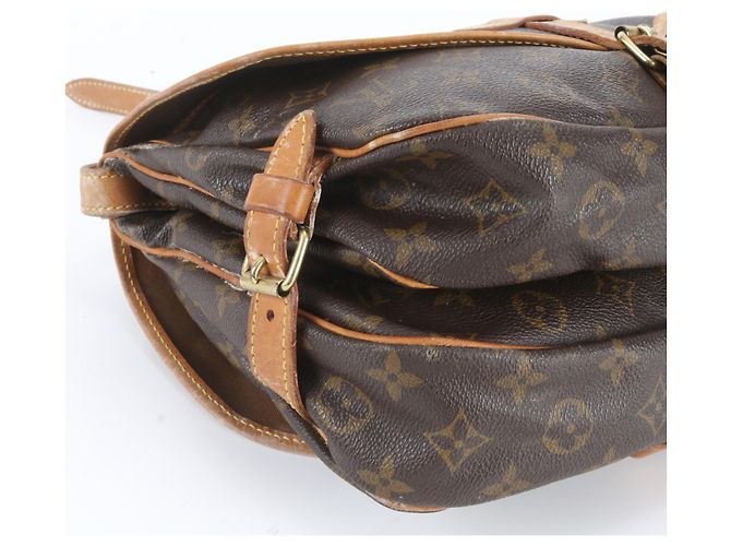 Borsa a tracolla Louis Vuitton Monogram Saumur 30 in pelle Marrone scuro - vista 6
