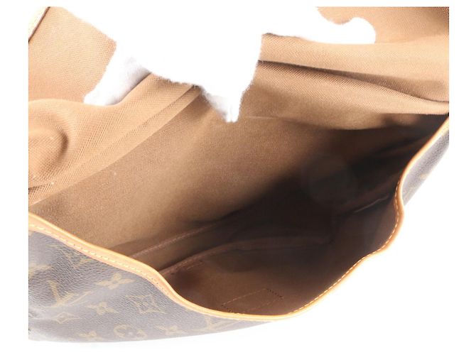 Borsa a tracolla Louis Vuitton Monogram Saumur 30 in pelle Marrone scuro - vista 7