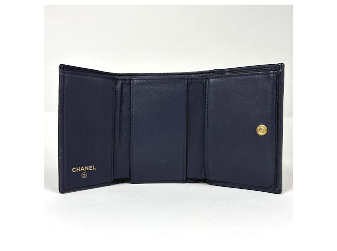 Chanel Navy Tri-fold Geldbörse Marineblau - Ansicht 6
