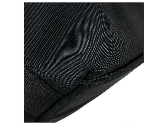 Bolsa de ombro Gucci em nylon e couro - vista 3