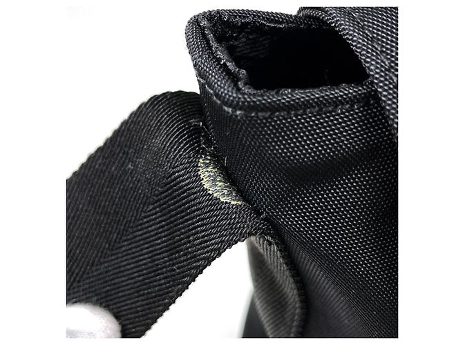 Bolsa de ombro Gucci em nylon e couro - vista 4