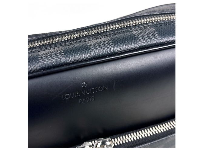 Borsa a tracolla Louis Vuitton Dayton PM Nero - vista 4