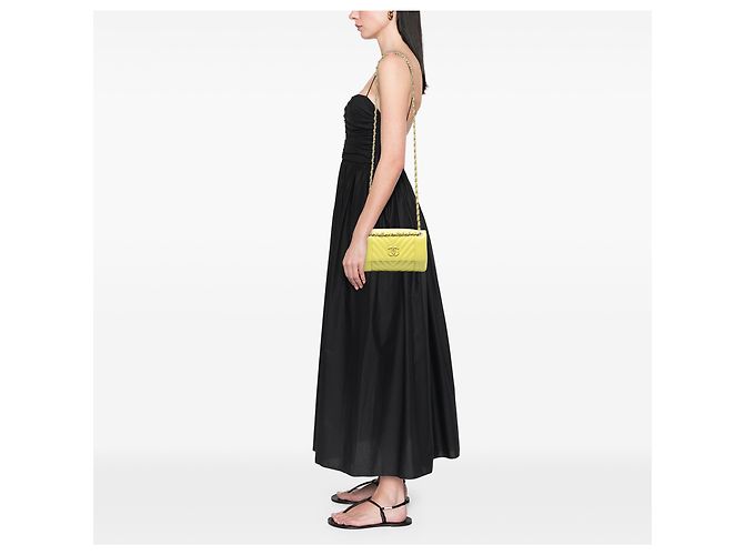 Chanel Yellow Small Quilted Calfskin Daily Chevron Flap Giallo - vista 6