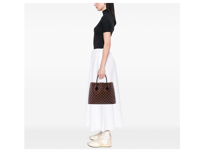 Louis Vuitton Brown Damier Ebene Kensington Marrone - vista 6