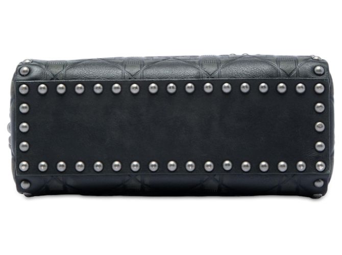 Dior Mini Lady Dior in vitello Cannage nero con borchie a fiore - vista 3