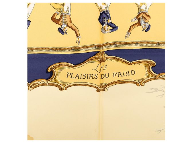 Foulard in seta Hermès Beige Les Plaisirs du Froid 90 - vista 7