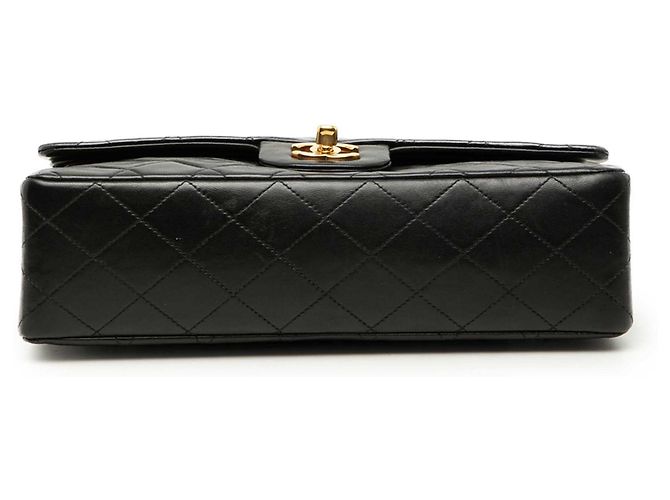 Chanel Black Medium Classic Lambskin Double Flap Nero - vista 3