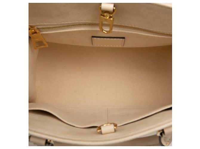 Louis Vuitton Beige Monogram Empreinte Onthego PM - vista 4