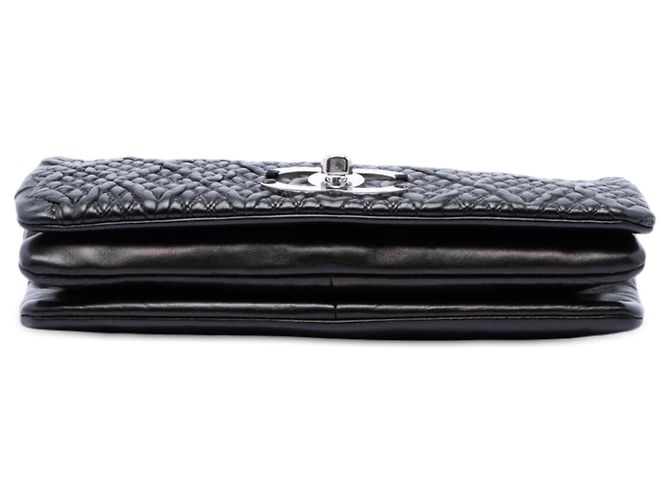 Chanel Black Small CC Quilted Lambskin Astrakhan Flap Nero - vista 3