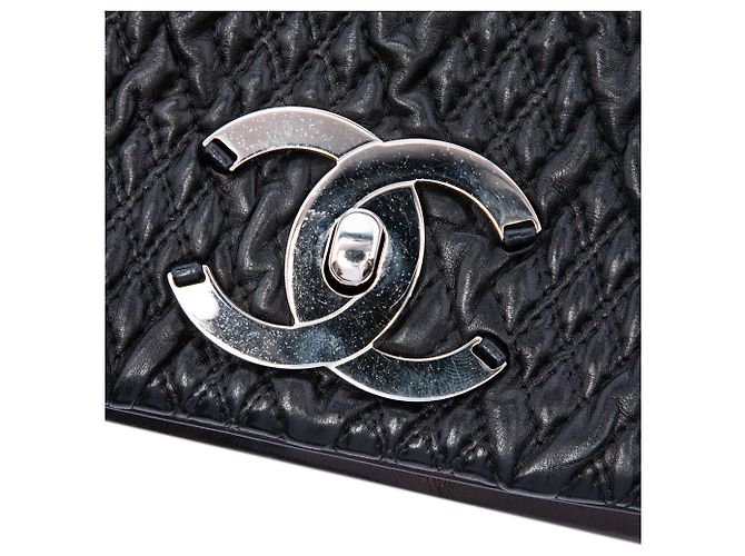 Chanel Black Small CC Quilted Lambskin Astrakhan Flap Nero - vista 5