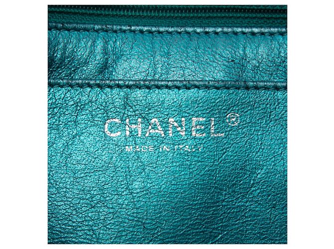 Chanel Blue Quilted Metallic Calfskin Reissue 2.55 Flap 226 Azul Turquesa - vista 5