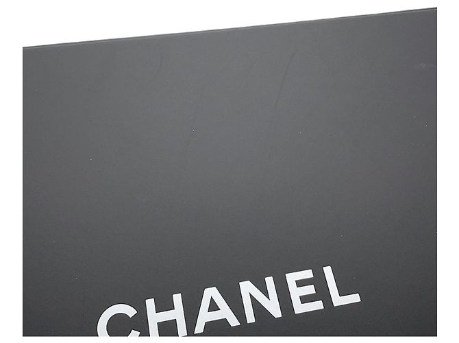 Chanel 19 Flap Medium in nappa nera Nero - vista 12