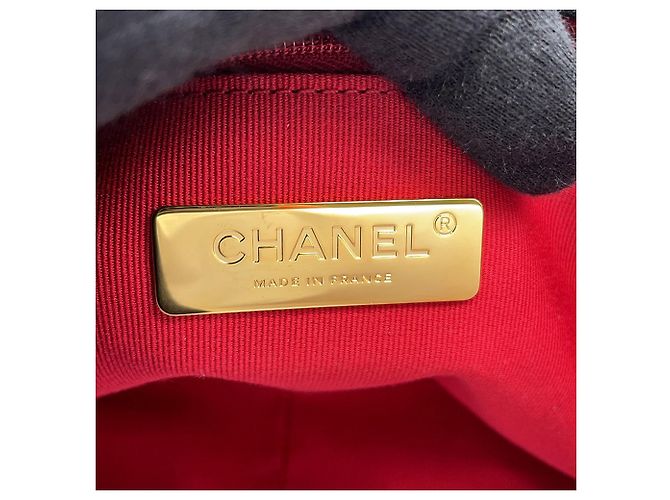 Chanel 19 Flap Medium in nappa nera Nero - vista 5