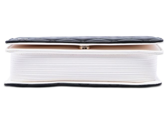 Carteira Book Wallet On Chain Chanel em pele de cordeiro acolchoada preta Preto - vista 3