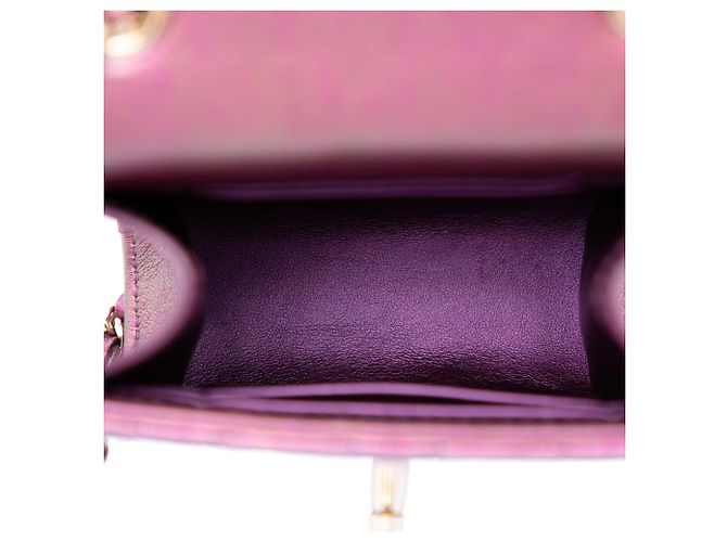 Chanel Purple CC gesteppter Handyhalter aus irisierendem Lammleder mit Kette Lila - Ansicht 4