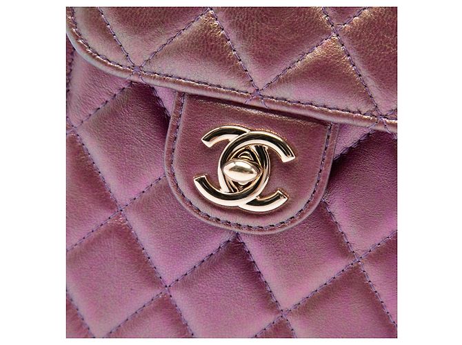 Chanel Purple CC gesteppter Handyhalter aus irisierendem Lammleder mit Kette Lila - Ansicht 5