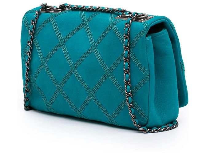 Chanel Blue CC Iridescent Calfskin Diamond Stitch Flap Azul Turquesa - vista 2