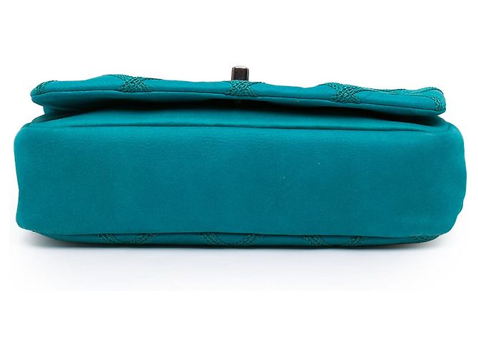 Chanel Blue CC Iridescent Calfskin Diamond Stitch Flap Azul Turquesa - vista 3