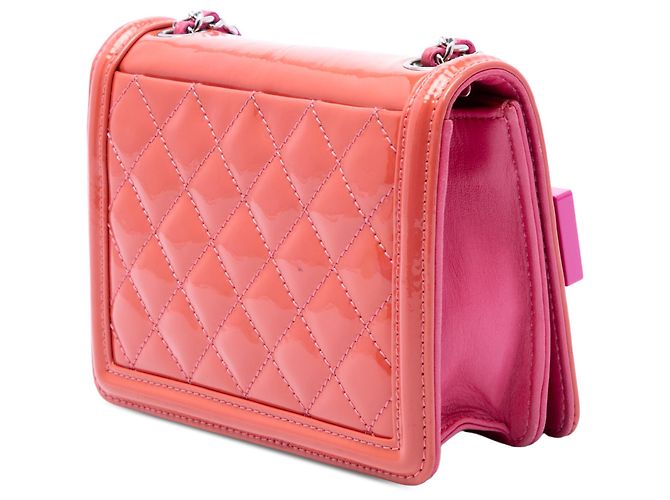 Chanel Pink Mini Ombre Acrylic and Patent Boy Brick Flap Rosa - vista 2