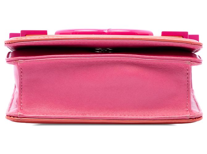 Chanel Pink Mini Ombre Acrylic and Patent Boy Brick Flap Rosa - vista 3