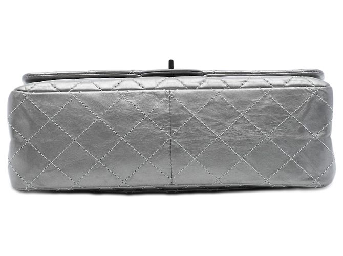 Chanel Silver Quilted Metallic Aged Calfskin Reissue 2.55 Double Flap 226 Argento - vista 3
