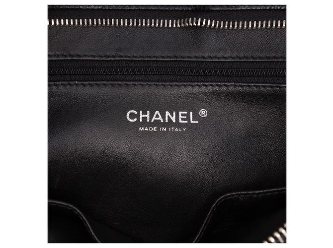Chanel Black Caviar Medallion Tote Schwarz - Ansicht 5