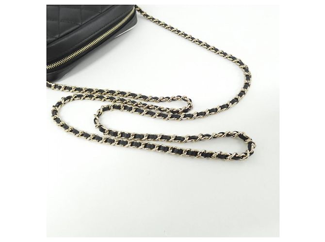Borsa a mano Chanel AP4516 in pelle d'agnello Nero Bianco - vista 7