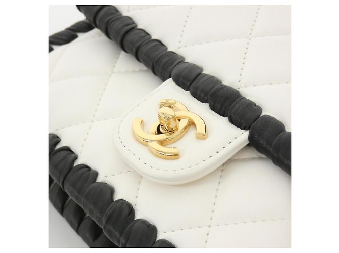 Portafoglio con catena Chanel AP5145 Nero Bianco - vista 4