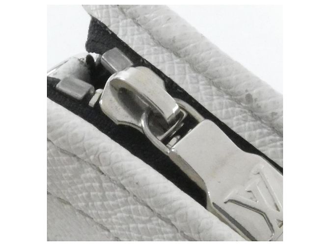 Borsa a tracolla e portafoglio portatile Louis Vuitton Taigarama Gaston Bianco Crudo - vista 5