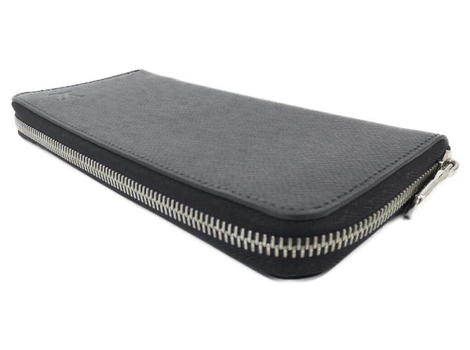 Louis Vuitton Taiga Zippy Wallet Black - view 3