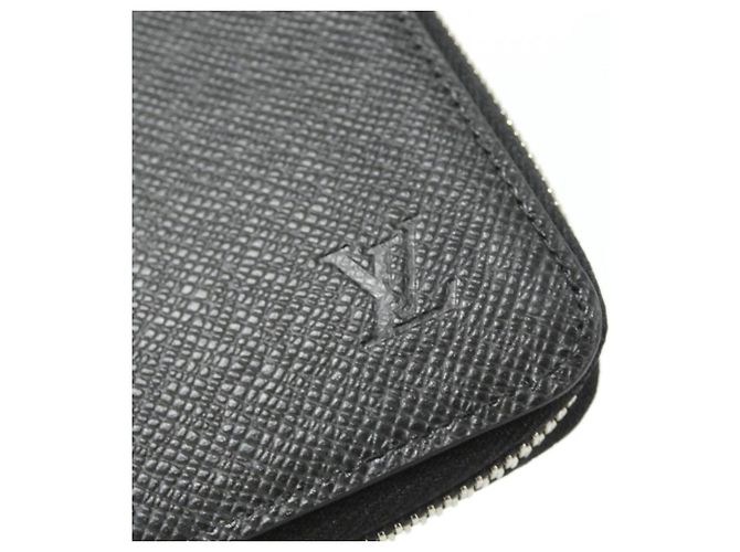Portafoglio Zippy Louis Vuitton Taiga Nero - vista 5